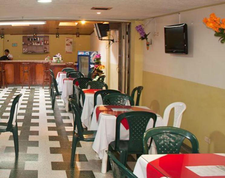 Hotel Venecia Confort Pasto Exterior foto